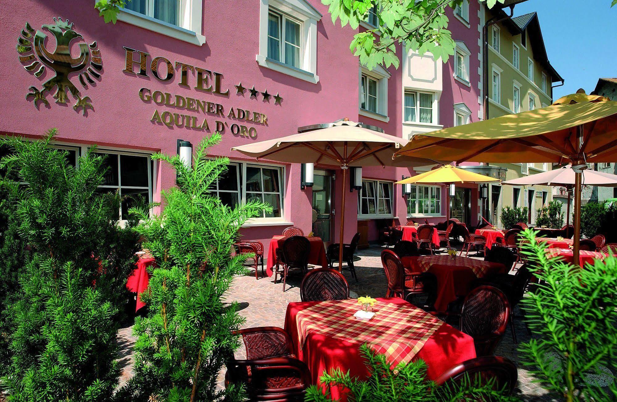 Cityhotel Goldener Adler B&B Chiusa Exterior foto